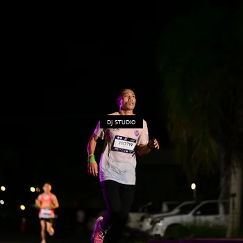 Runner Photo 7884304