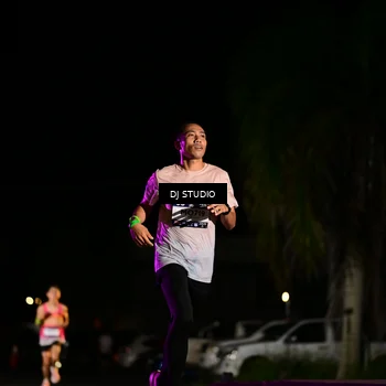Runner Photo 7884305