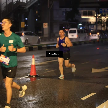 Runner Photo 7884307