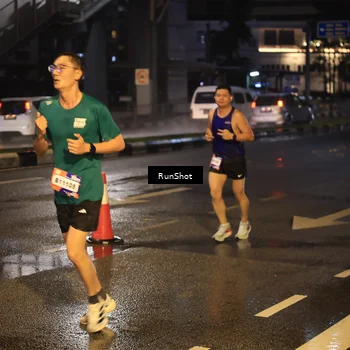Runner Photo 7884309
