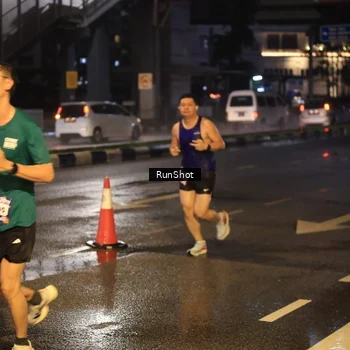 Runner Photo 7884317