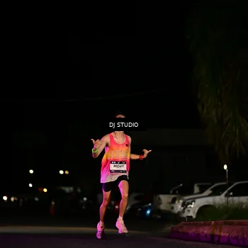 Runner Photo 7884320