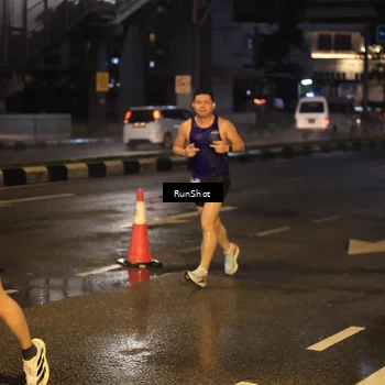 Runner Photo 7884324