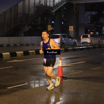 Runner Photo 7884341
