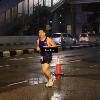 Runner Photo 7884342