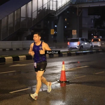 Runner Photo 7884348