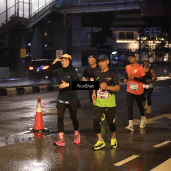 Runner Photo 7884374