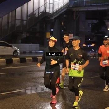 Runner Photo 7884384