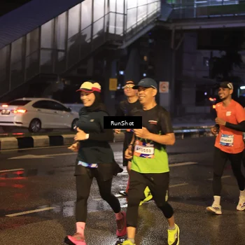 Runner Photo 7884392