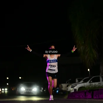 Runner Photo 7884400