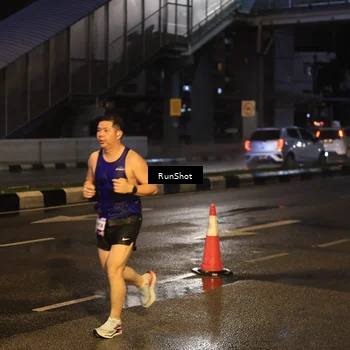 Runner Photo 7884401