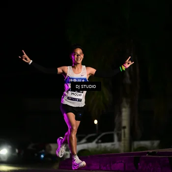 Runner Photo 7884411
