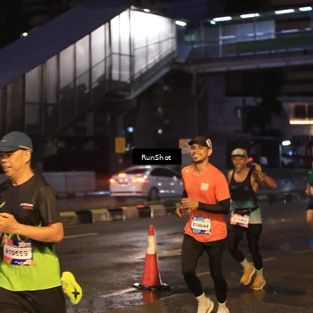 Runner Photo 7884413