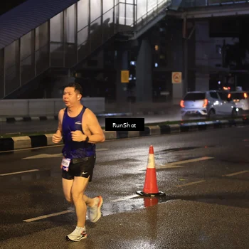Runner Photo 7884415