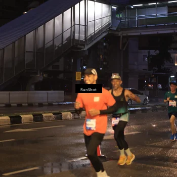 Runner Photo 7884428