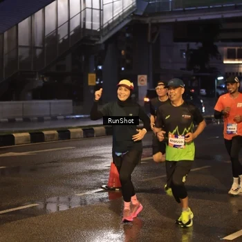 Runner Photo 7884440