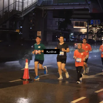 Runner Photo 7884460