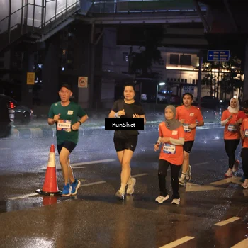 Runner Photo 7884471
