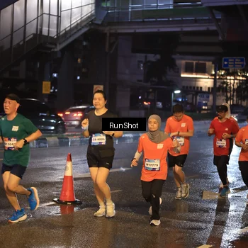 Runner Photo 7884492