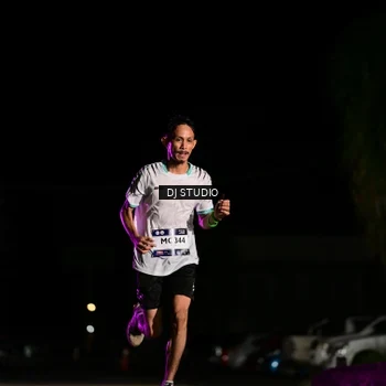 Runner Photo 7884499