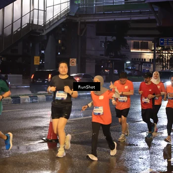 Runner Photo 7884503