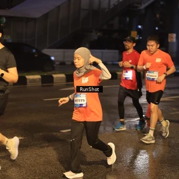 Runner Photo 7884534
