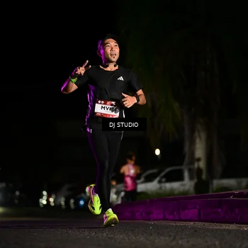 Runner Photo 7884539