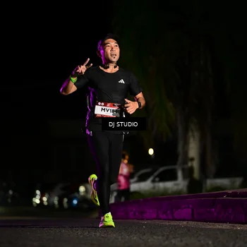 Runner Photo 7884540