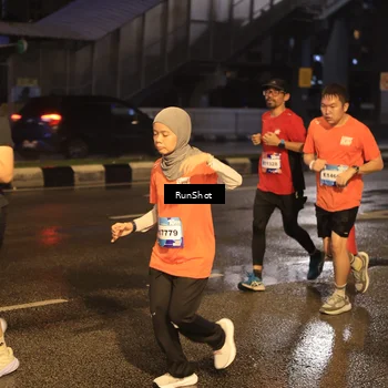 Runner Photo 7884542