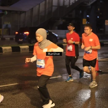 Runner Photo 7884545