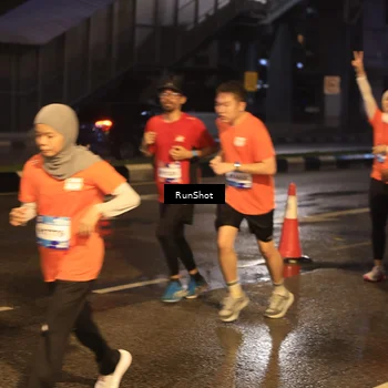 Runner Photo 7884548