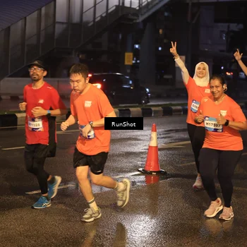 Runner Photo 7884560