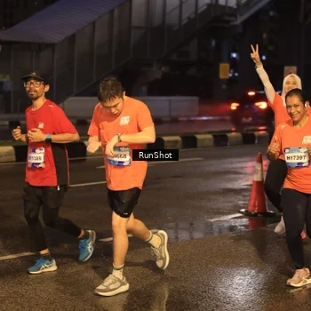 Runner Photo 7884566