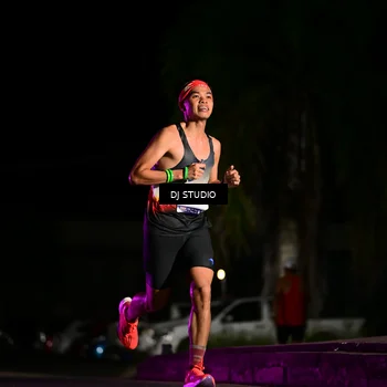 Runner Photo 7884576