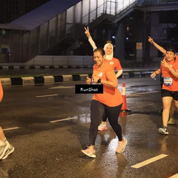 Runner Photo 7884592