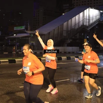Runner Photo 7884604
