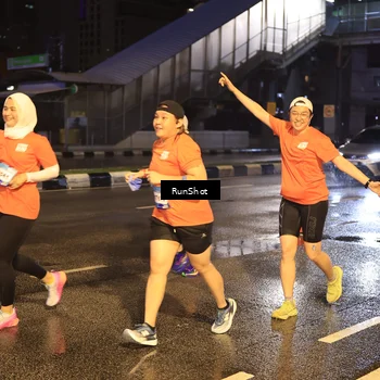 Runner Photo 7884630