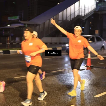 Runner Photo 7884634