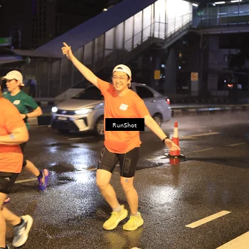 Runner Photo 7884637