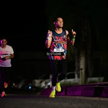 Runner Photo 7884640