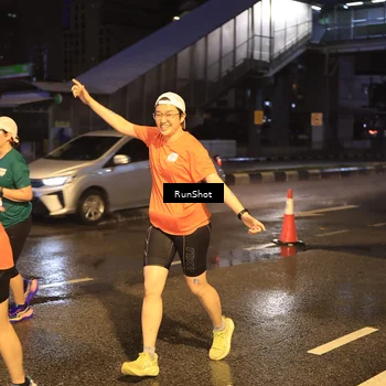 Runner Photo 7884645