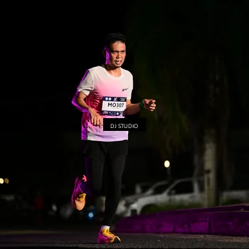 Runner Photo 7884649