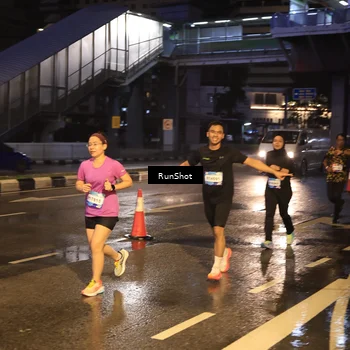 Runner Photo 7884683