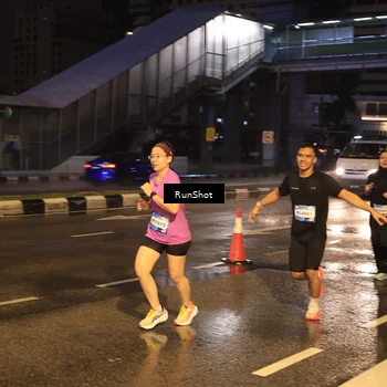 Runner Photo 7884688