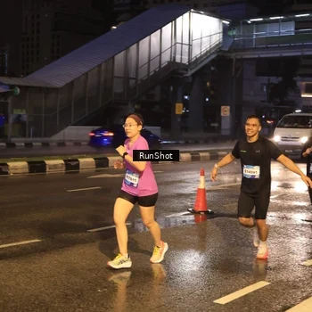 Runner Photo 7884689