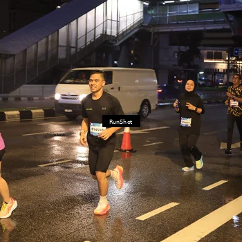 Runner Photo 7884715