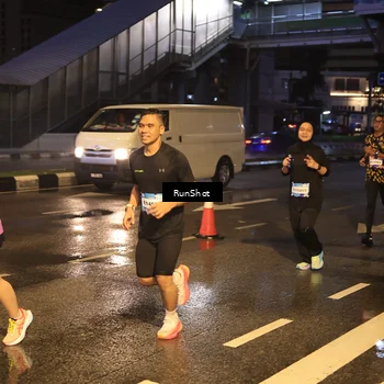Runner Photo 7884716