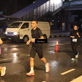 Runner Photo 7884718