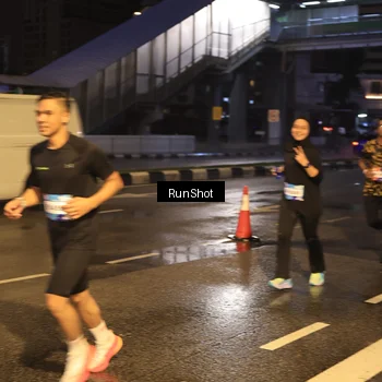 Runner Photo 7884728