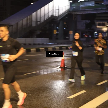 Runner Photo 7884738
